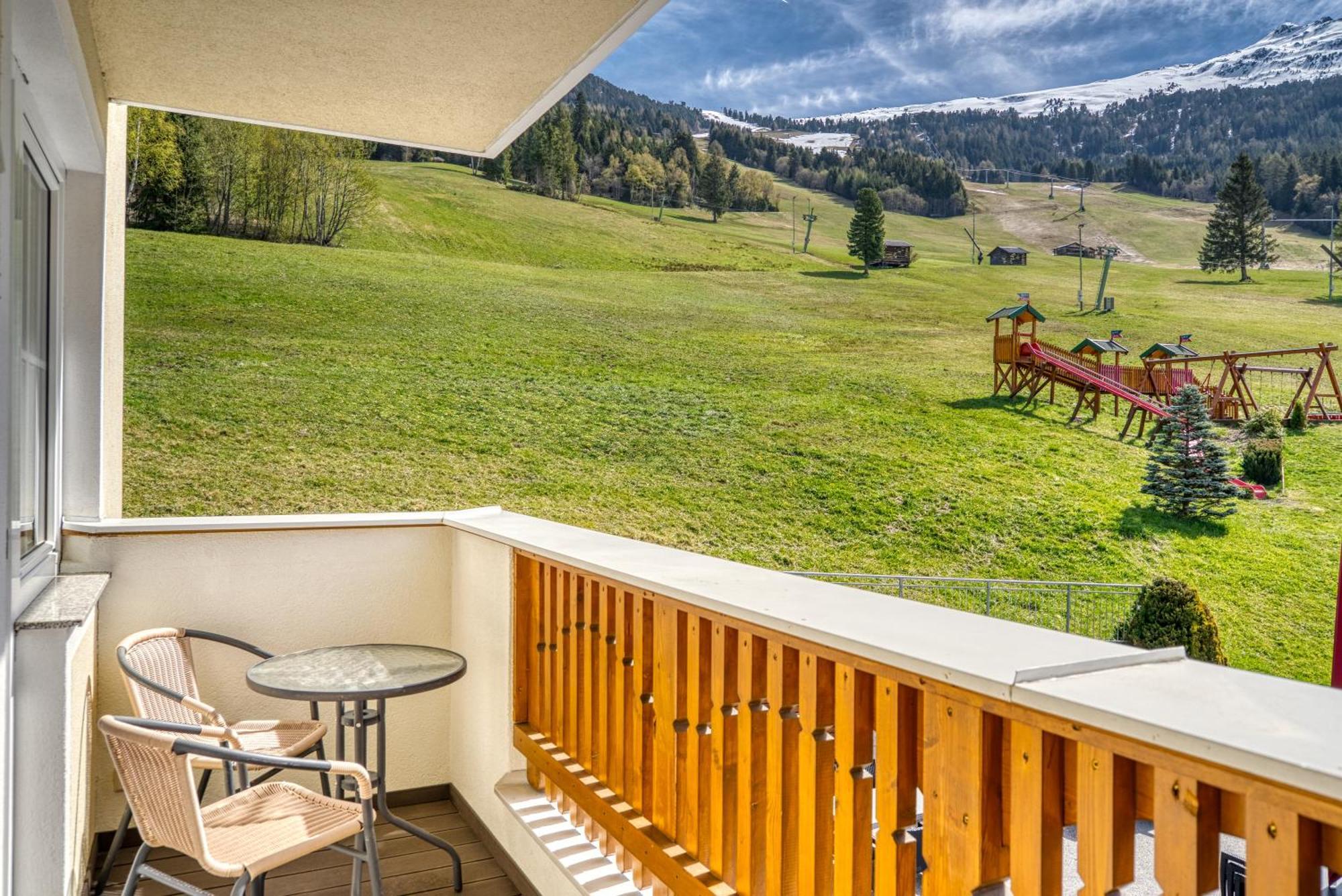Hotel Alpen-Royal Jerzens Exterior foto