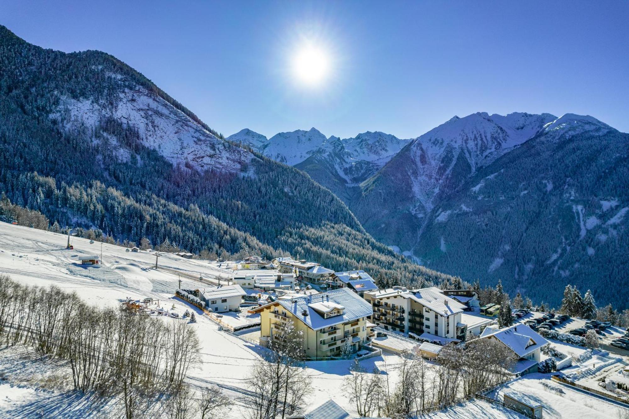 Hotel Alpen-Royal Jerzens Exterior foto